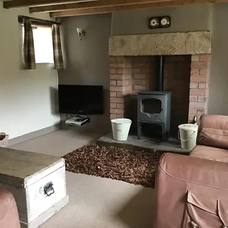 Lee House Farm Holiday Cottage With Possible Use Of Hot Tub Ninety Pounds A Session Waterfall Exterior photo