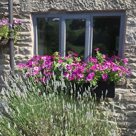 Lee House Farm Holiday Cottage With Possible Use Of Hot Tub Ninety Pounds A Session Waterfall Exterior photo