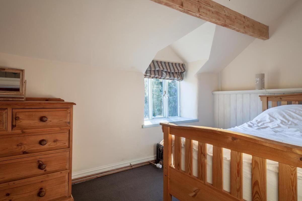 Holiday home Lee House Farm With Possible Use Of Hot Tub Ninety Pounds A Session