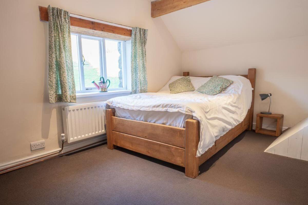Lee House Farm With Possible Use Of Hot Tub Ninety Pounds A Session Holiday home *