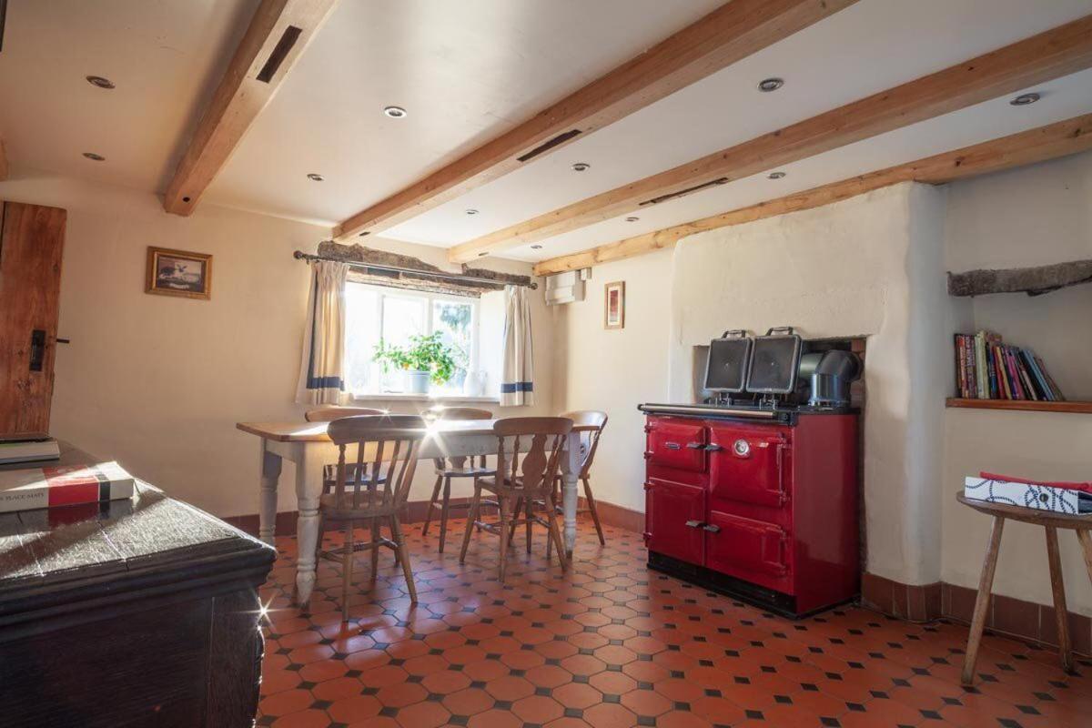 Lee House Farm With Possible Use Of Hot Tub Ninety Pounds A Session Holiday home Waterfall