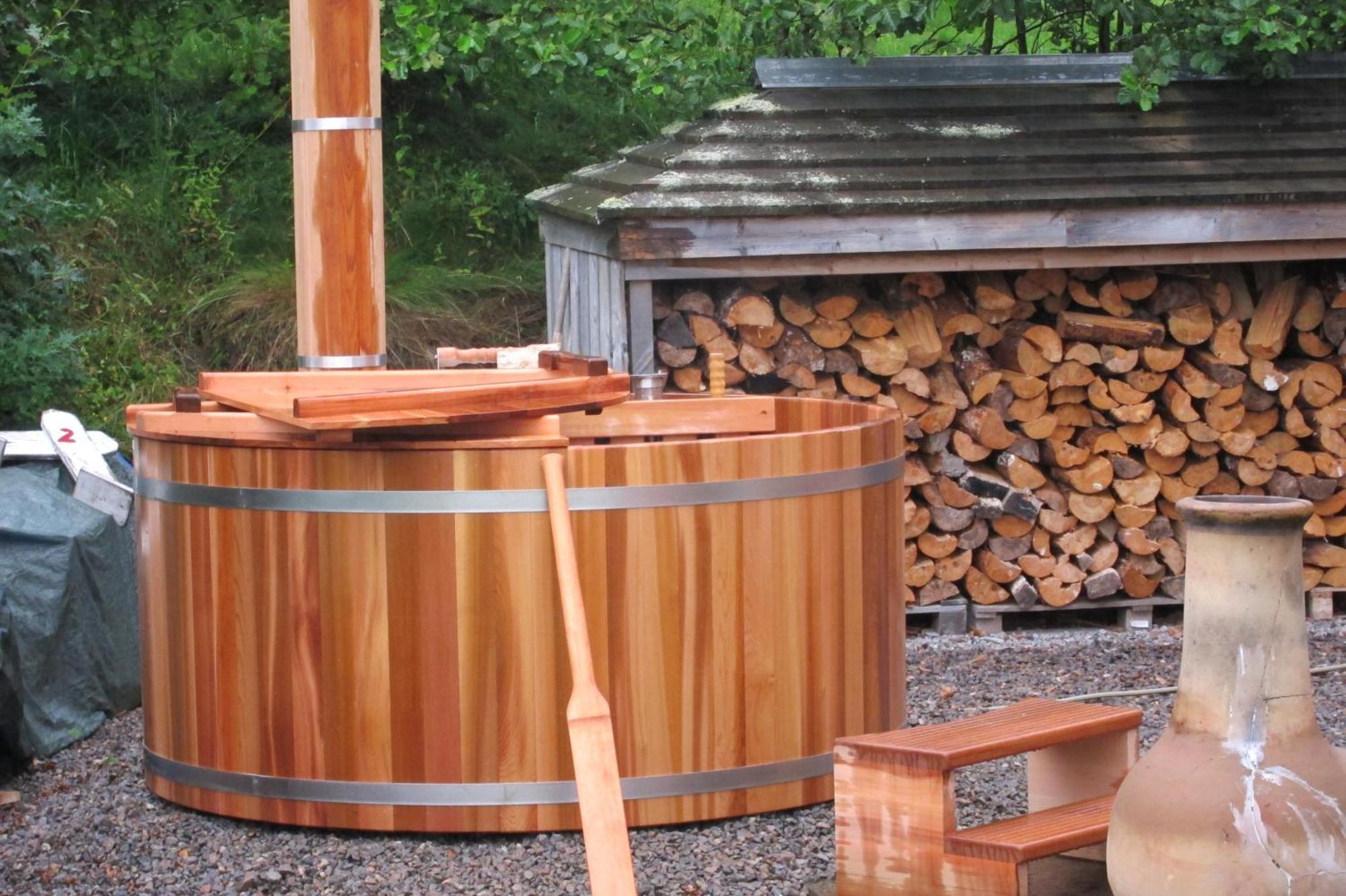 Lee House Farm With Possible Use Of Hot Tub Ninety Pounds A Session *
